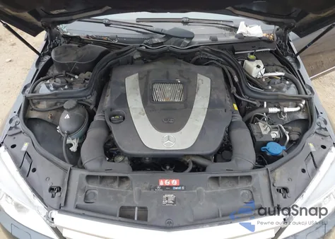 2009 Mercedes-Benz C 300 Luxury/Sport z USA, uszkodzony, nr VIN WDDGF54X29F229166